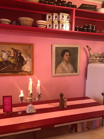 Pipi Cafe interior decoration