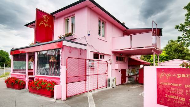 Pipi Cafe storefront